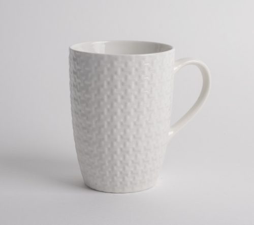 PORCELIK KUBEK 3D PULCSI BIAŁY330